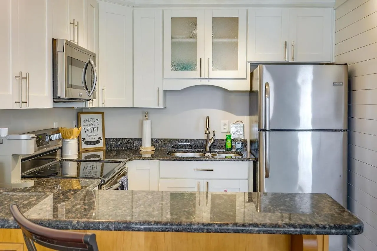 Charming Pcb Condo With Balcony Walk To Beach! Panama City Beach
