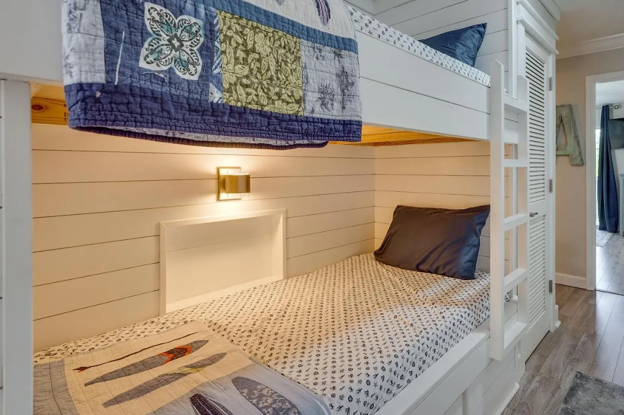 Charming Pcb Condo With Balcony Walk To Beach! Panama City Beach Apartment
